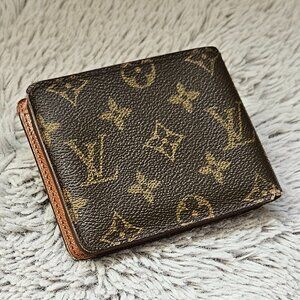 LOUIS VUITTON Wallet